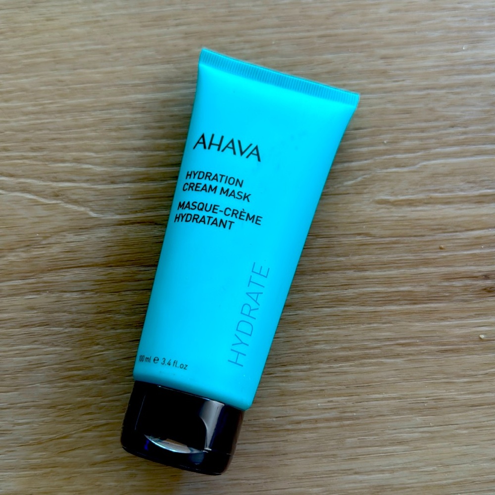 AHAVA hydration cream mask
Use weekly 
Sealed tube